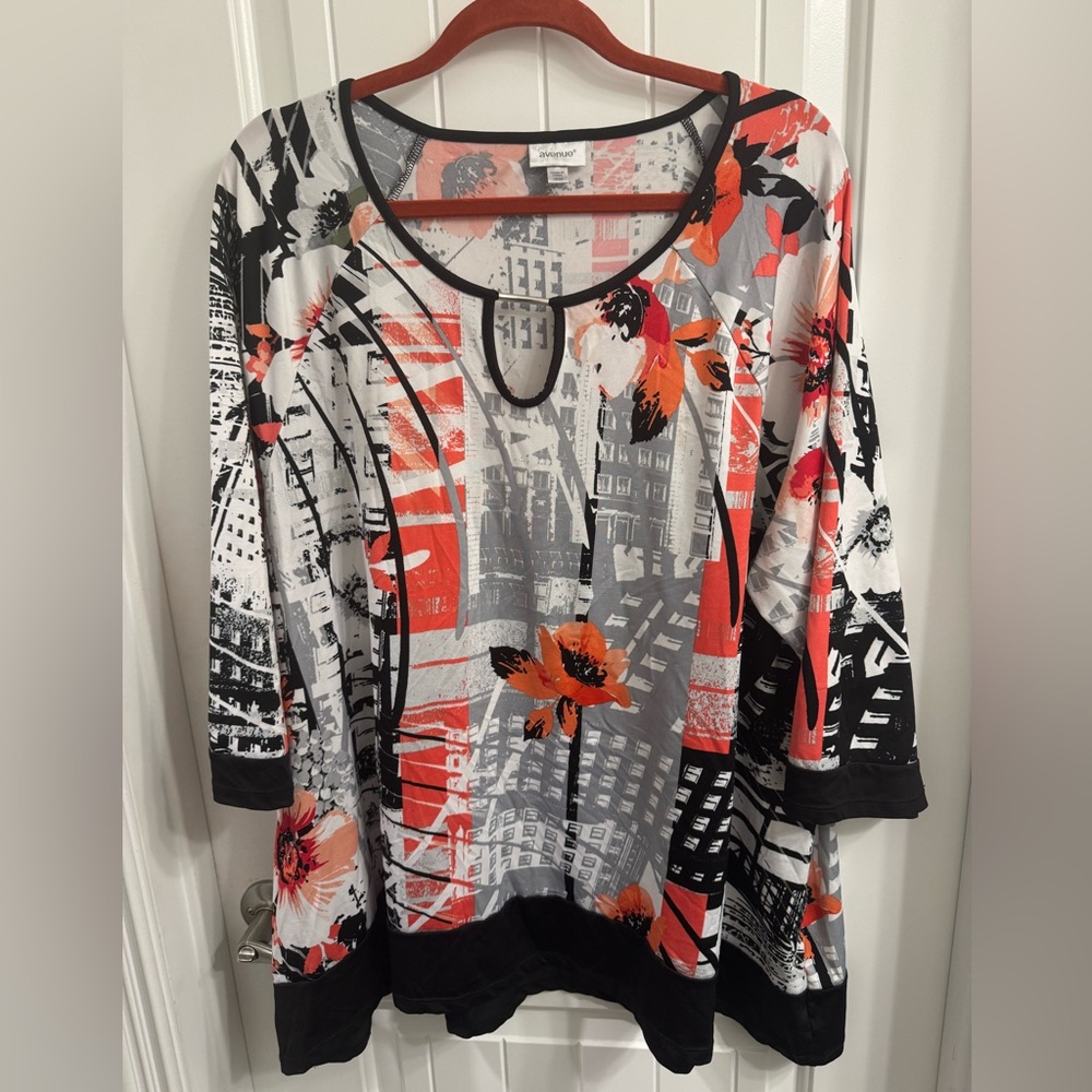 Avenue Plus Size 18/20 Multicolor Abstract Top